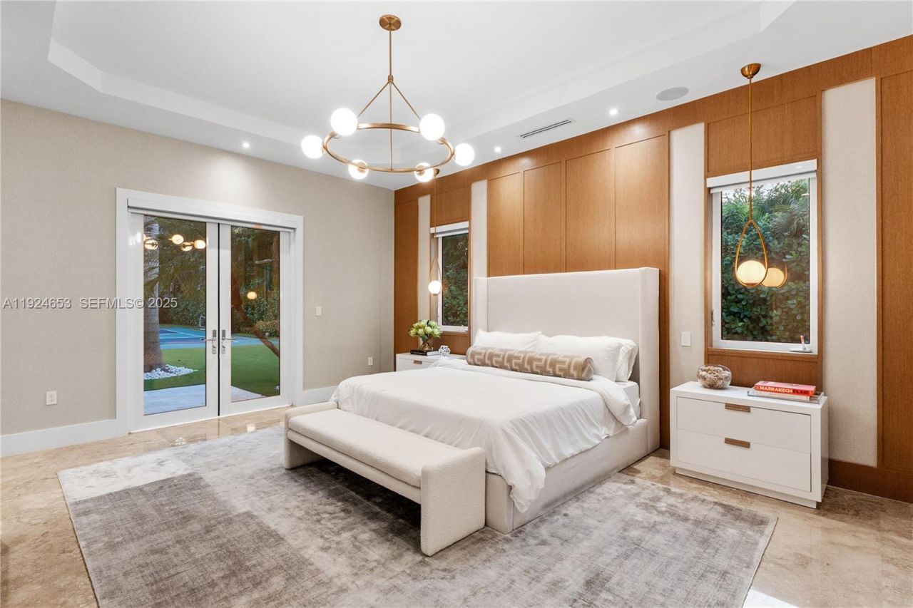 6080 SW 104th St, Pinecrest, FL 33156 Photo