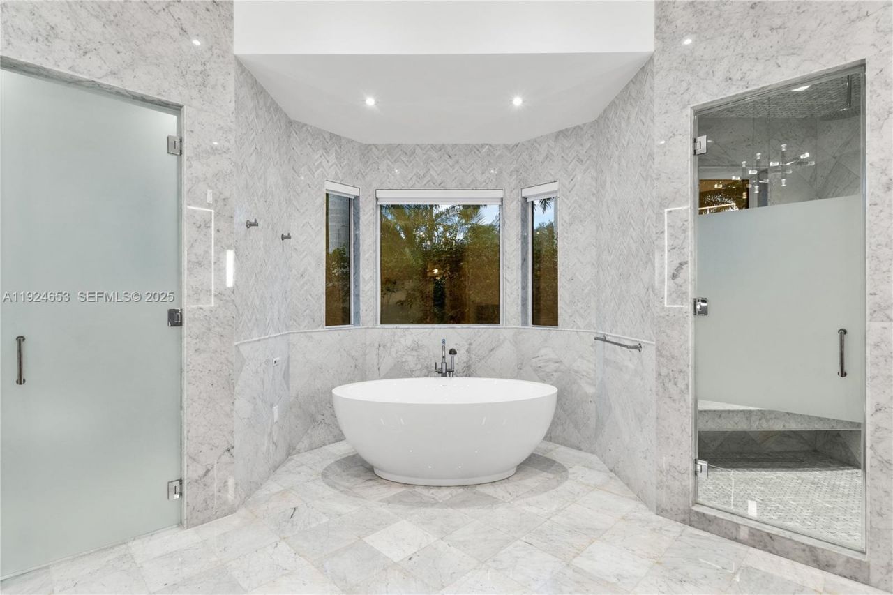 6080 SW 104th St, Pinecrest, FL 33156 Photo