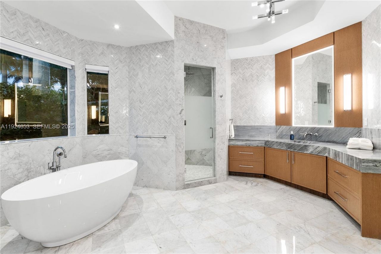 6080 SW 104th St, Pinecrest, FL 33156 Photo