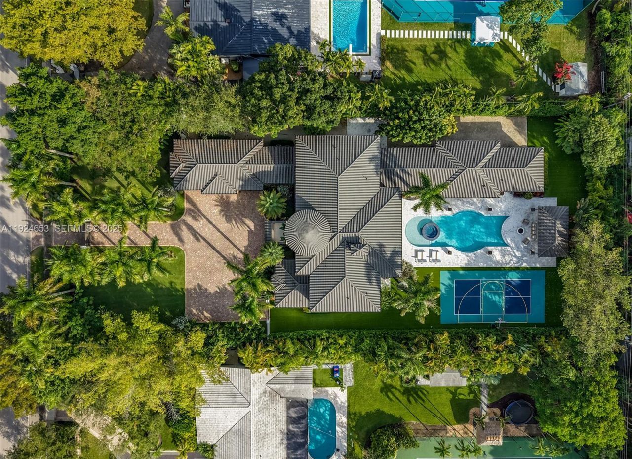 6080 SW 104th St, Pinecrest, FL 33156 Photo