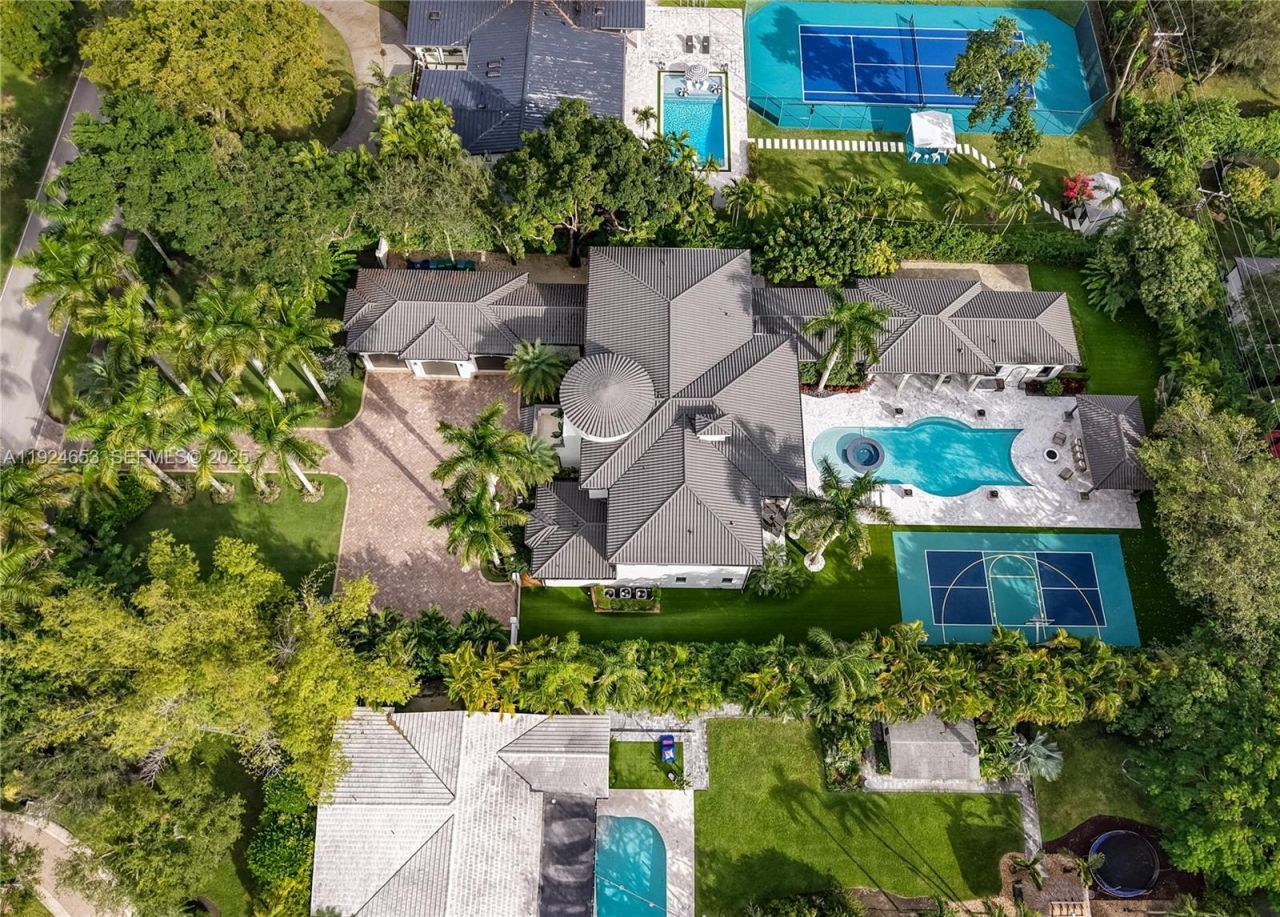 6080 SW 104th St, Pinecrest, FL 33156 Photo