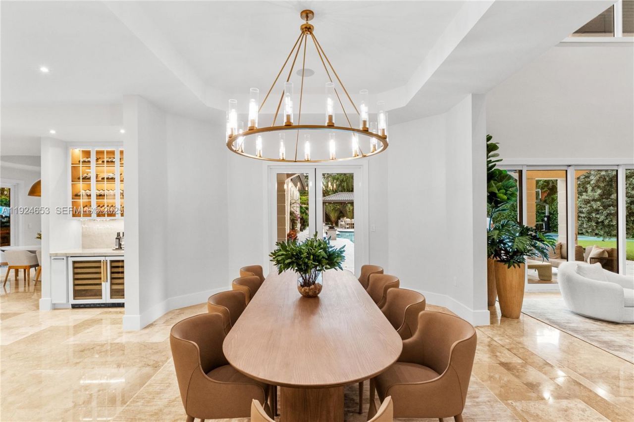 6080 SW 104th St, Pinecrest, FL 33156 Photo