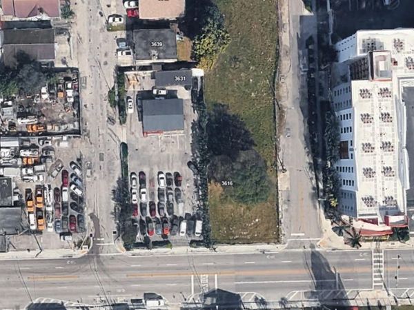 2045 NW 36th St, Miami, FL 33142