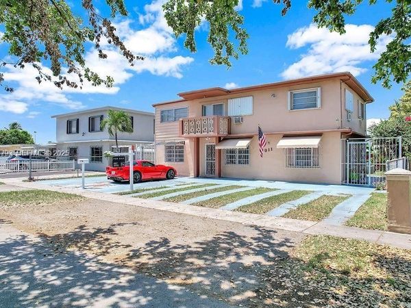 911 E 9th Pl, Hialeah, FL 33010