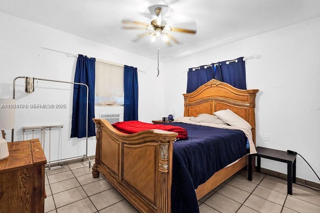 911 E 9th Pl, Hialeah, FL 33010 Photo