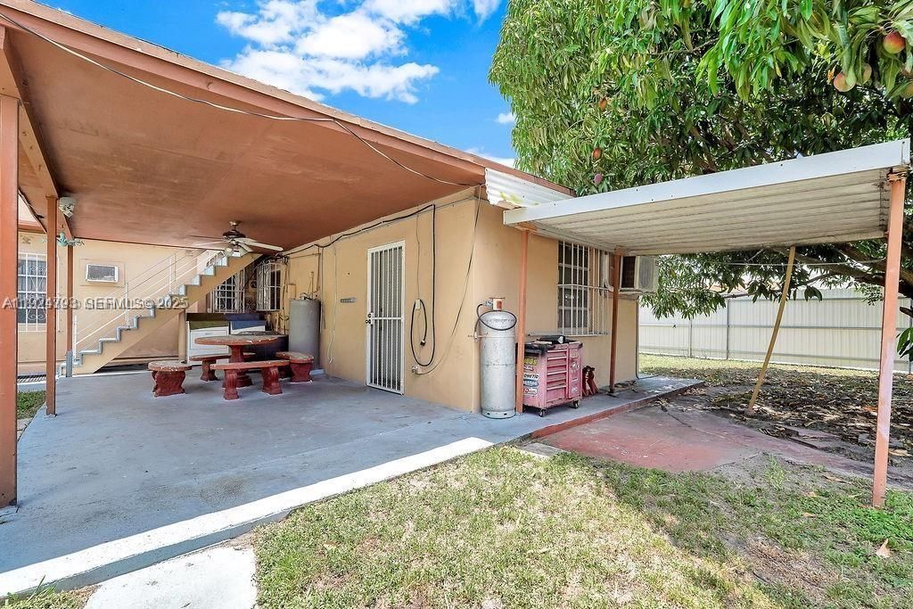 911 E 9th Pl, Hialeah, FL 33010 Photo