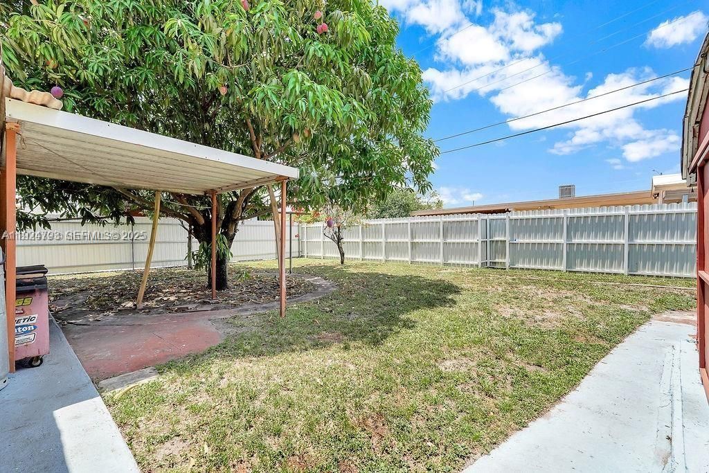 911 E 9th Pl, Hialeah, FL 33010 Photo