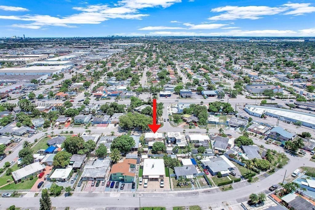 911 E 9th Pl, Hialeah, FL 33010 Photo