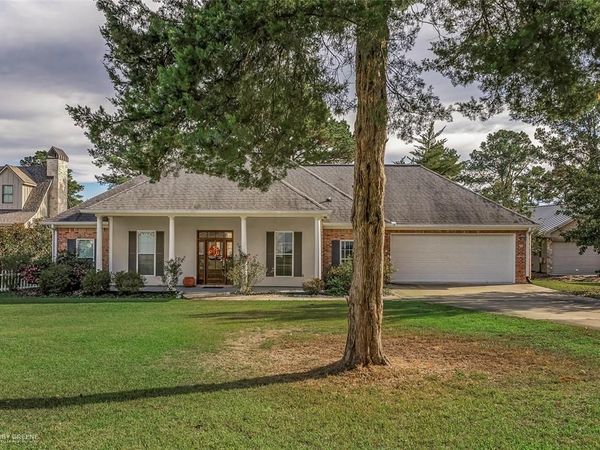 90 La Belle Court, Many, LA 71449