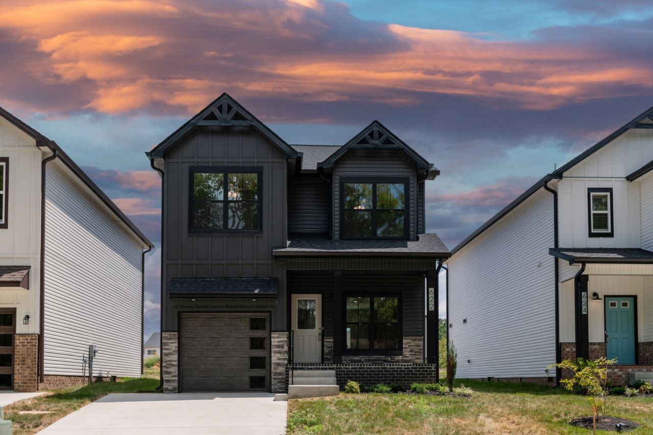 622 Southern Pass Run, Clarksville, TN 37043 Main Photo