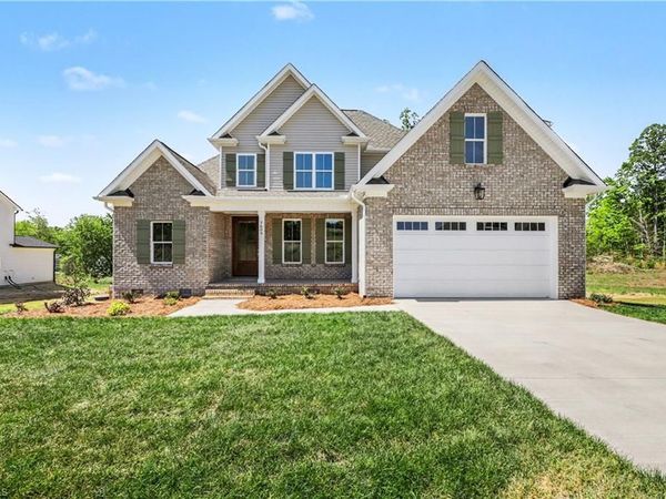 7609 Sir William Drive, Kernersville, NC 27284