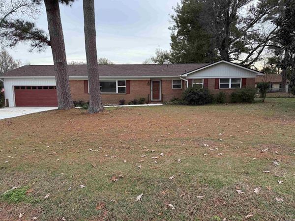 1001 W Johnson Street, Nashville, AR 71852