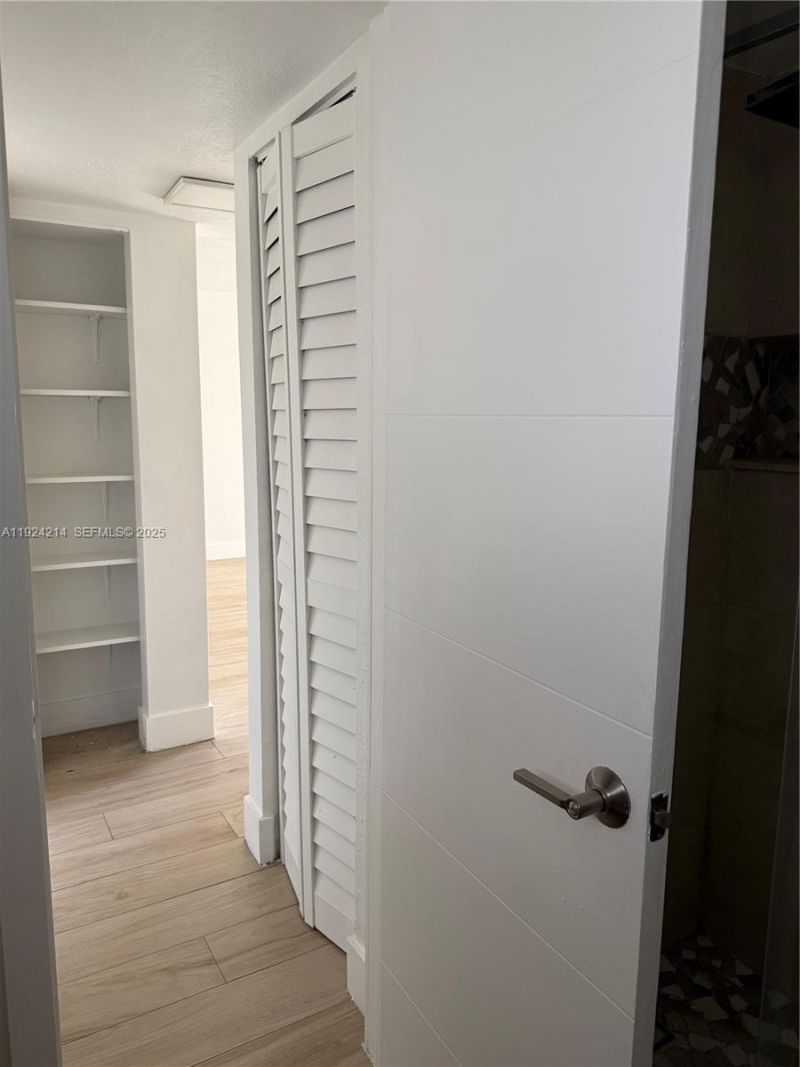 100 Fontainebleau Blvd, Unit 403, Miami, FL 33172 Photo