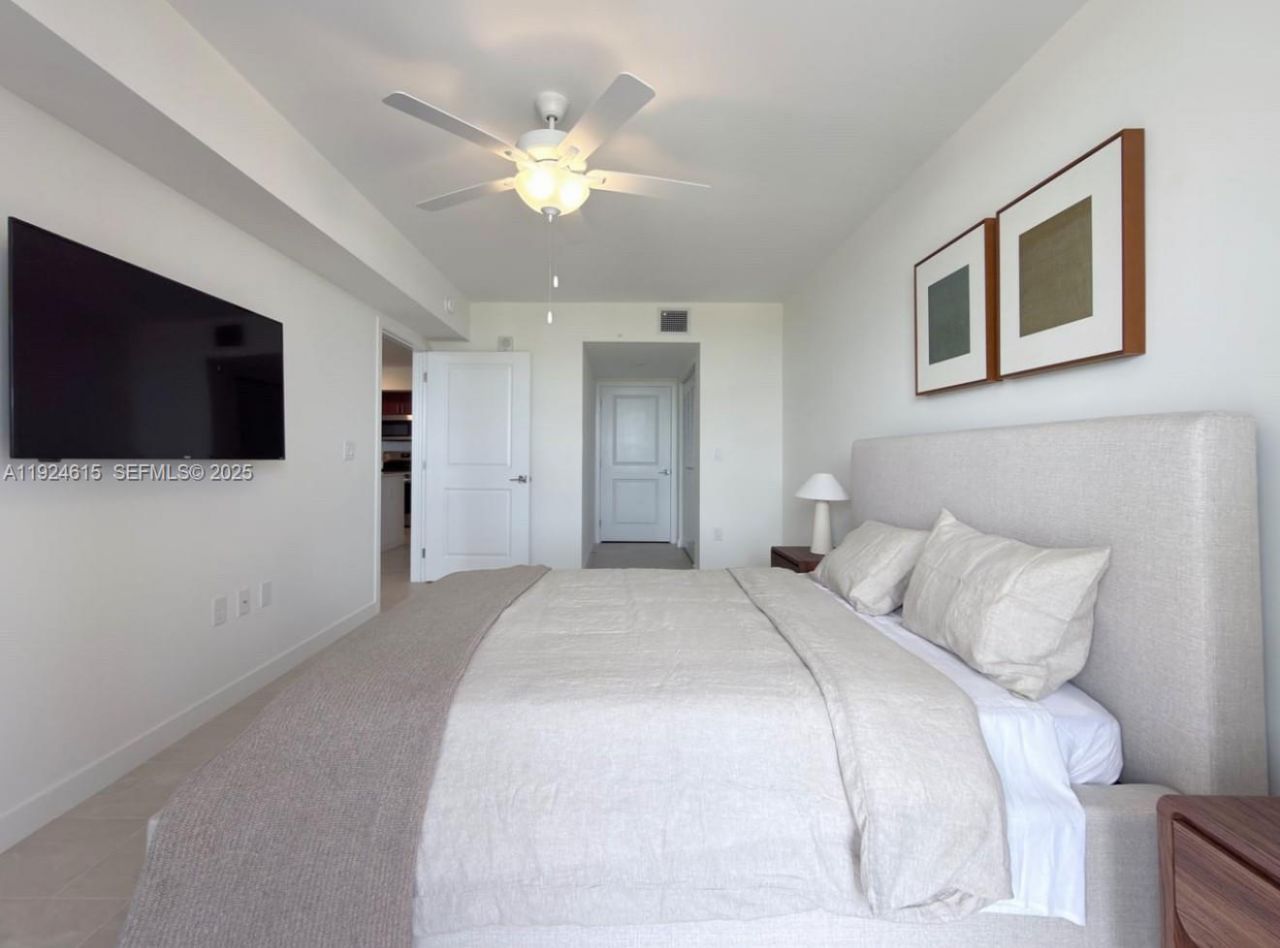 11239 NW 4th Ter, Unit 3, Sweetwater, FL 33172 Photo