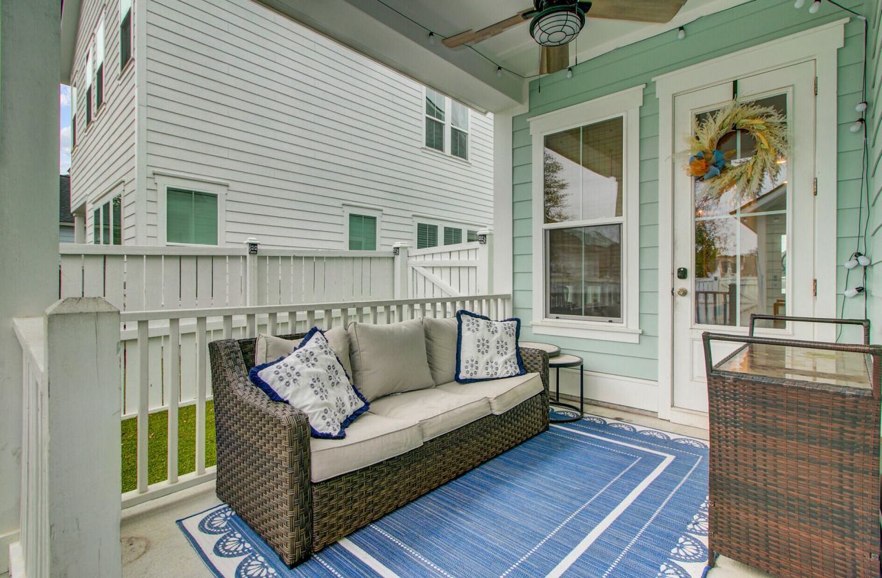 505 N Commodore Way Photo 43