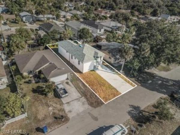 11607 Pawley AVE, BONITA SPRINGS, FL 34135