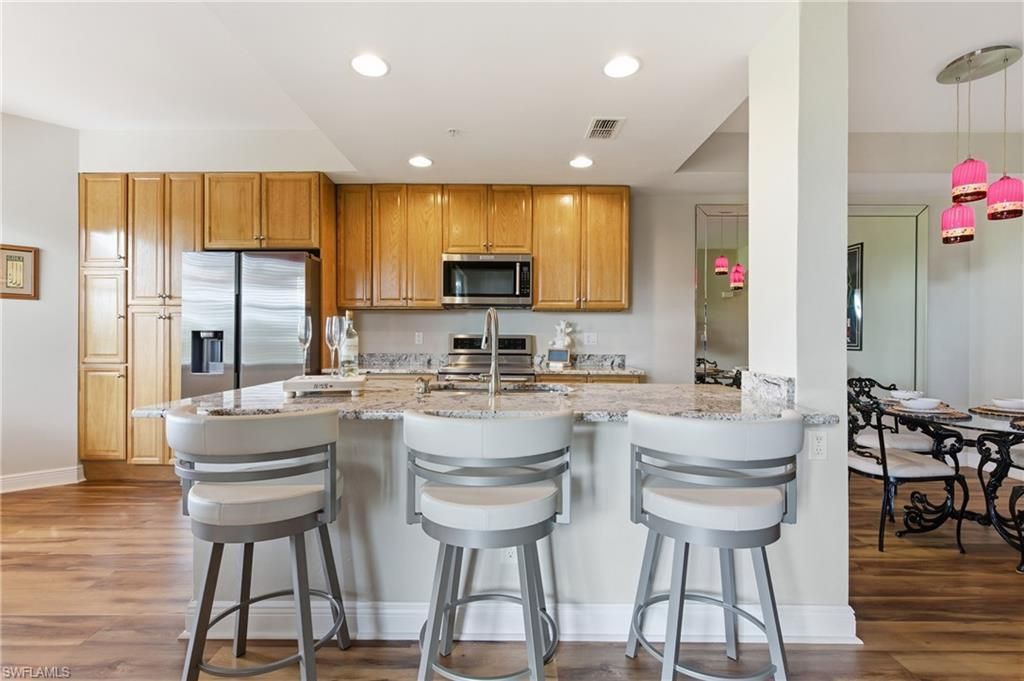 9350 Highland Woods Blvd, Unit 4202, Bonita Springs, FL 34135 Photo