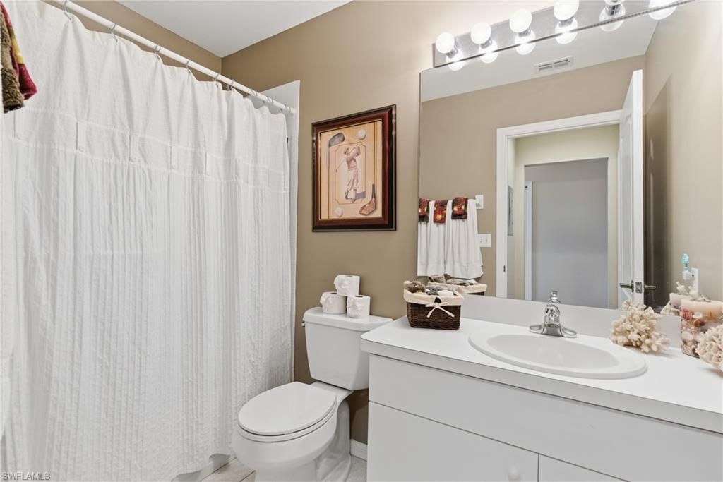 9350 Highland Woods Blvd, Unit 4202, Bonita Springs, FL 34135 Photo