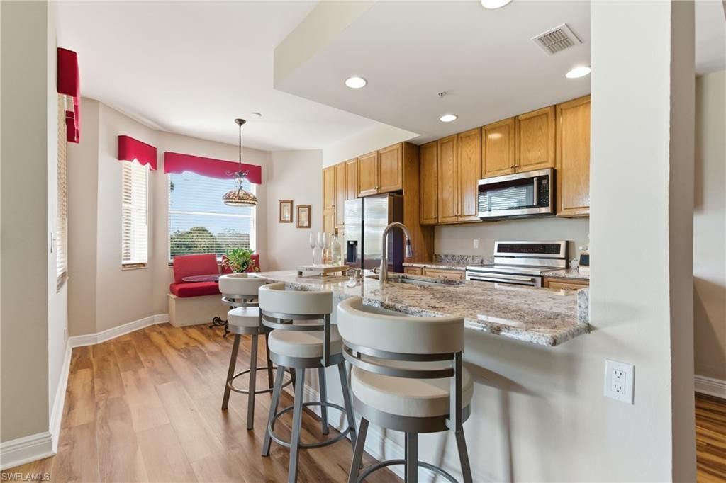 9350 Highland Woods Blvd, Unit 4202, Bonita Springs, FL 34135 Photo