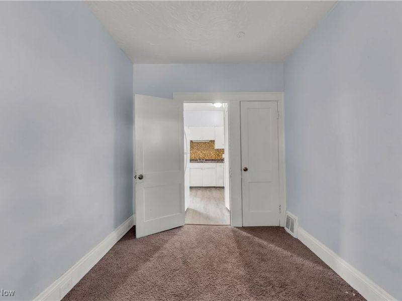 8006 Maryland Avenue, Cleveland, OH 44105 Photo 10