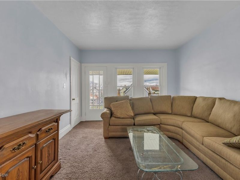 8006 Maryland Avenue, Cleveland, OH 44105 Photo 18