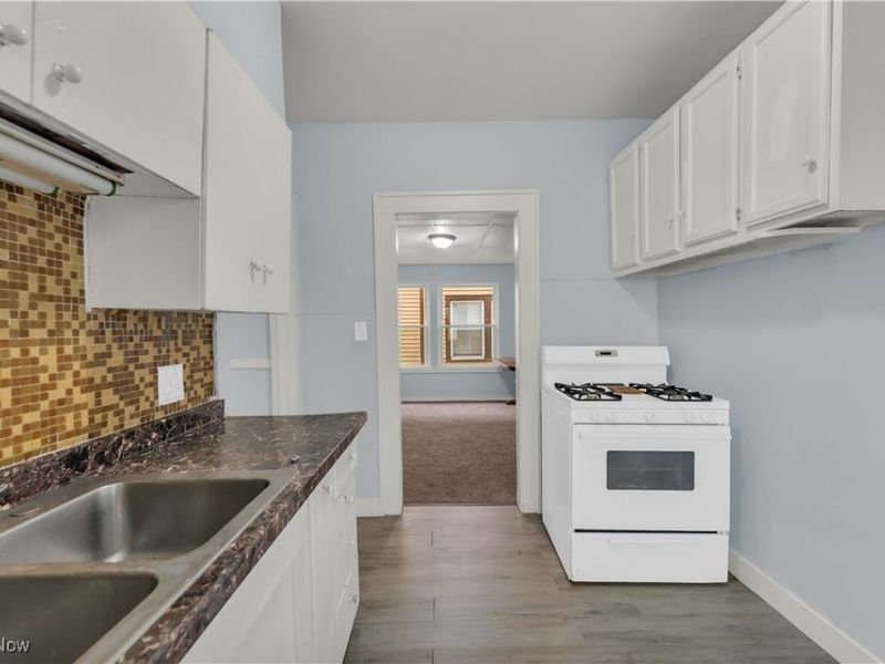 8006 Maryland Avenue, Cleveland, OH 44105 Photo 8