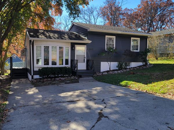 8207 W 127th Avenue, Cedar Lake, IN 46303