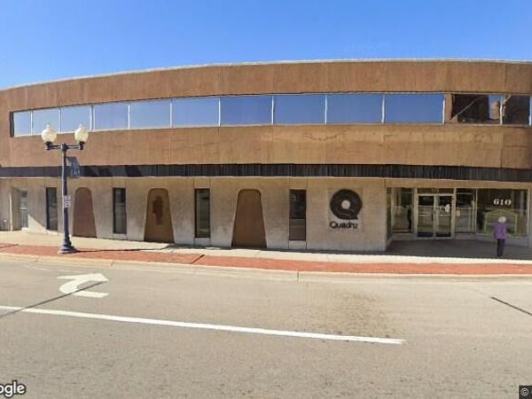 610 E State Street, Rockford, IL 61104