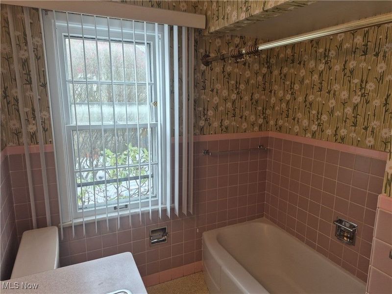 2515 Bolton Road, Cleveland, OH 44118 Photo 14