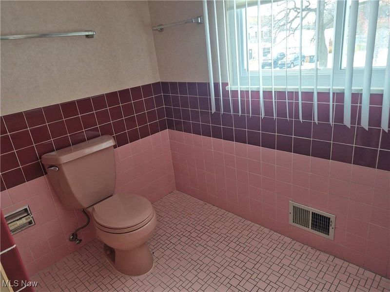 2515 Bolton Road, Cleveland, OH 44118 Photo 23