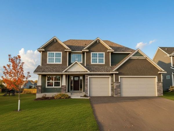 16123 Europa Avenue N, Hugo, MN 55038