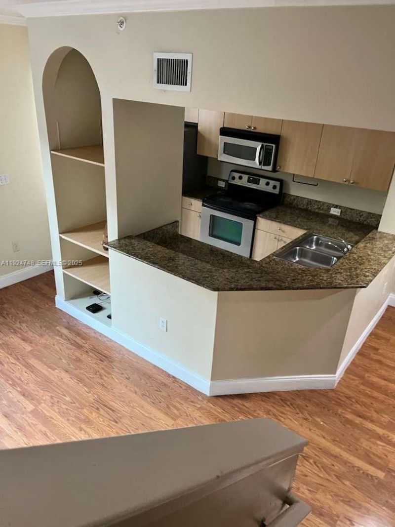 2891 NE 185th St, Unit 1006, Aventura, FL 33180 Photo