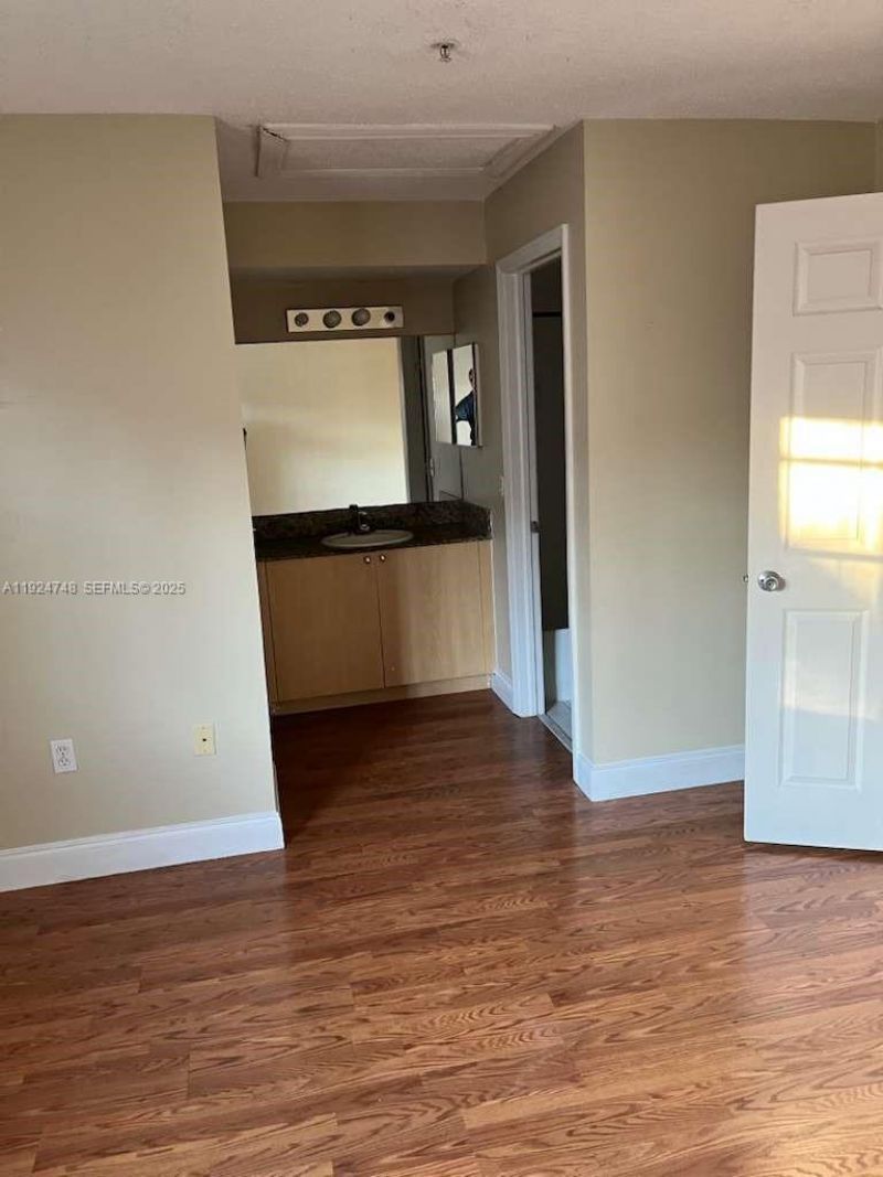 2891 NE 185th St, Unit 1006, Aventura, FL 33180 Photo