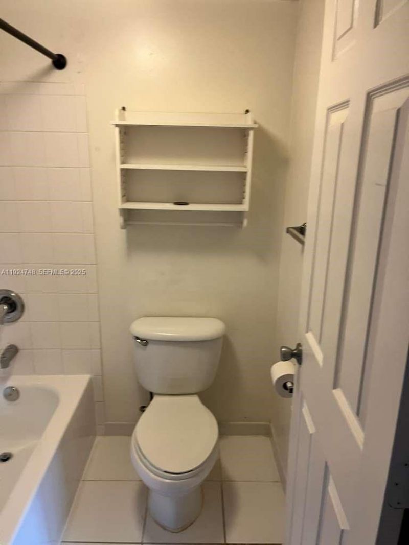 2891 NE 185th St, Unit 1006, Aventura, FL 33180 Photo