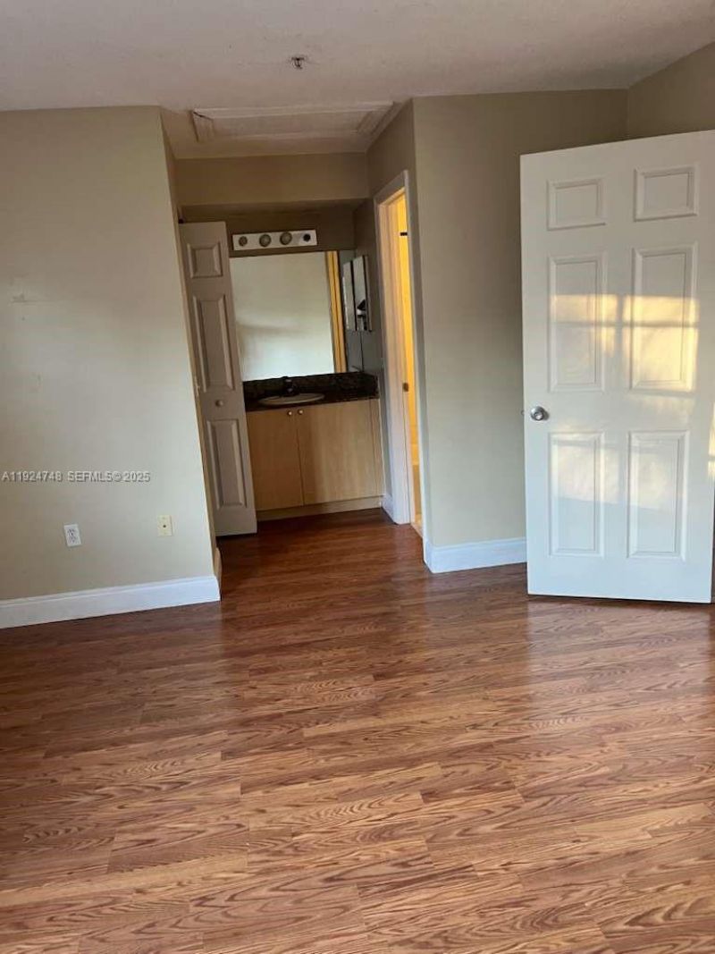 2891 NE 185th St, Unit 1006, Aventura, FL 33180 Photo