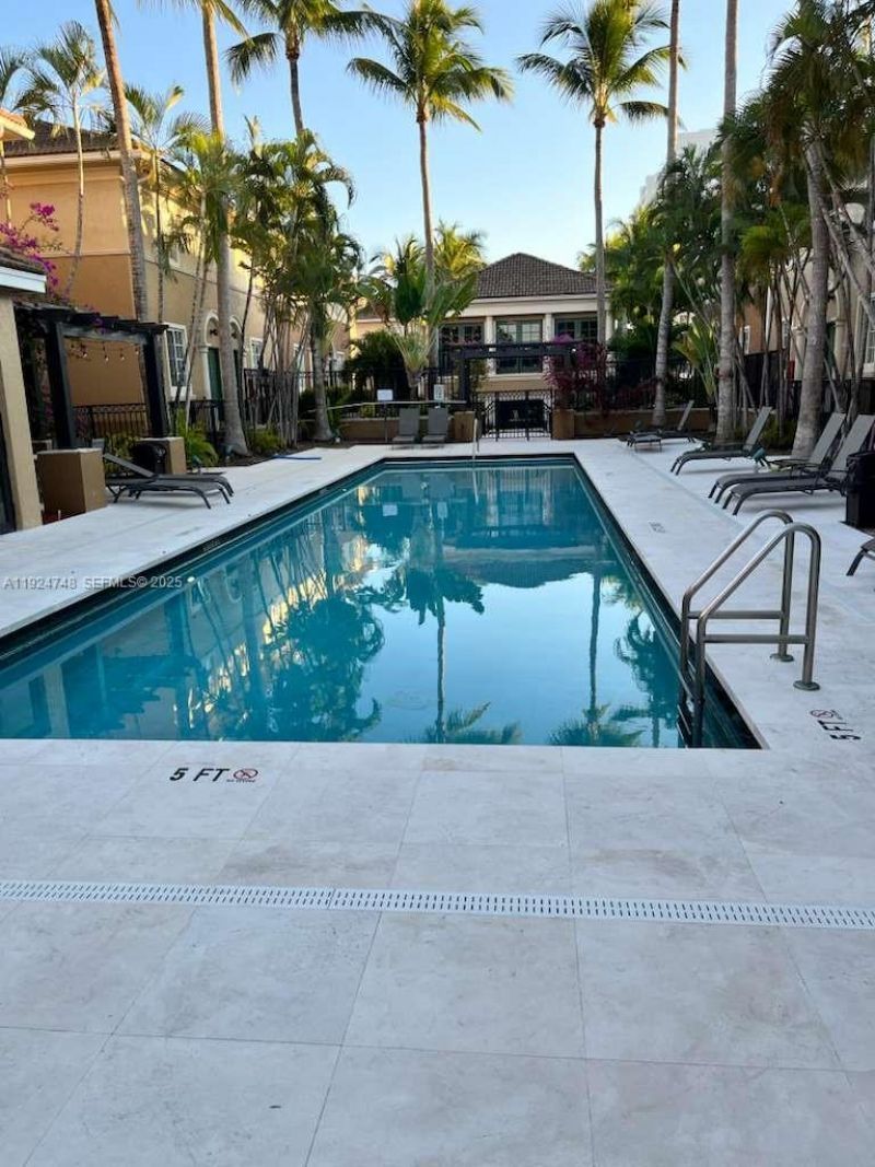 2891 NE 185th St, Unit 1006, Aventura, FL 33180 Photo