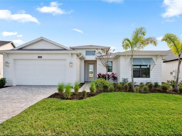 5770 FREESTONE CIRCLE, APOLLO BEACH, FL 33572