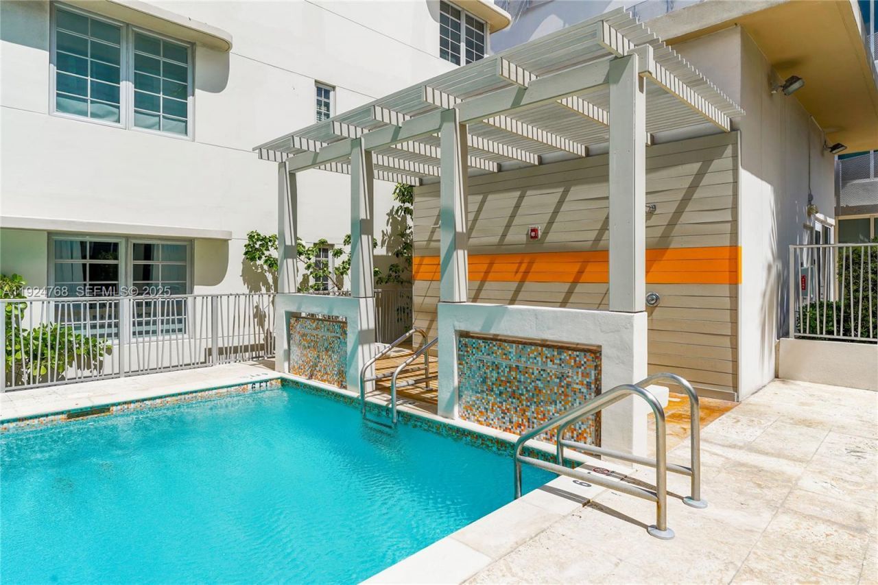2100 Park Ave, Unit 201, Miami Beach, FL 33139 Photo
