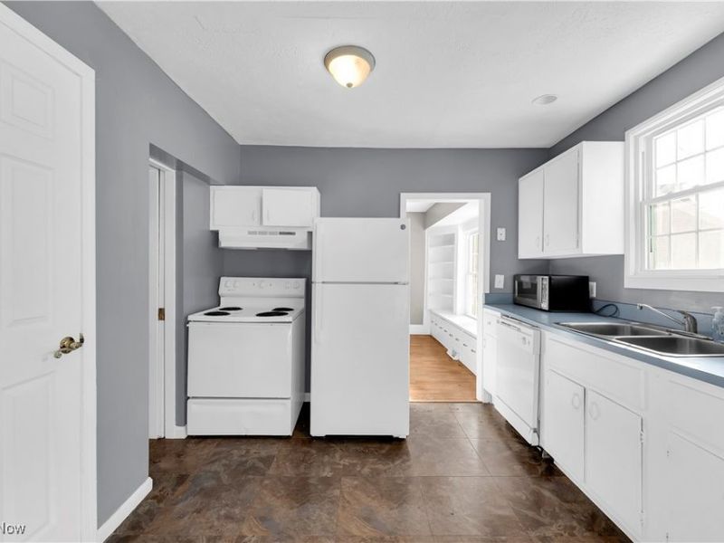 117 Cleveland Street, Chagrin Falls, OH 44022 Photo 12