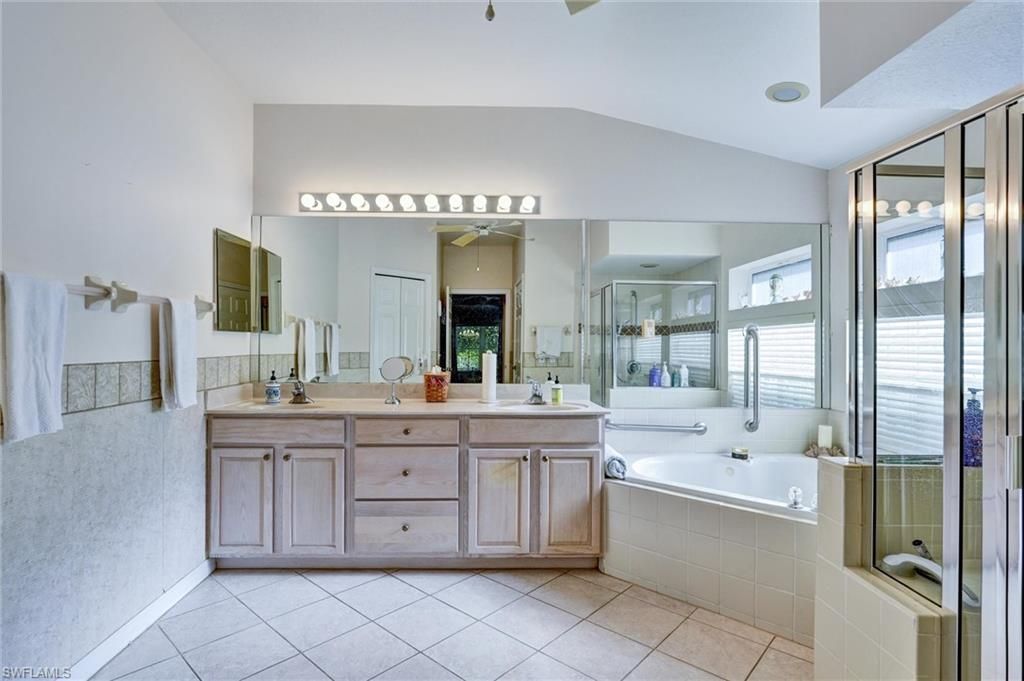 7442 Meldin Ct, Naples, FL 34104 Photo