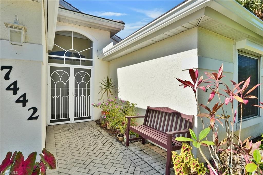 7442 Meldin Ct, Naples, FL 34104 Photo