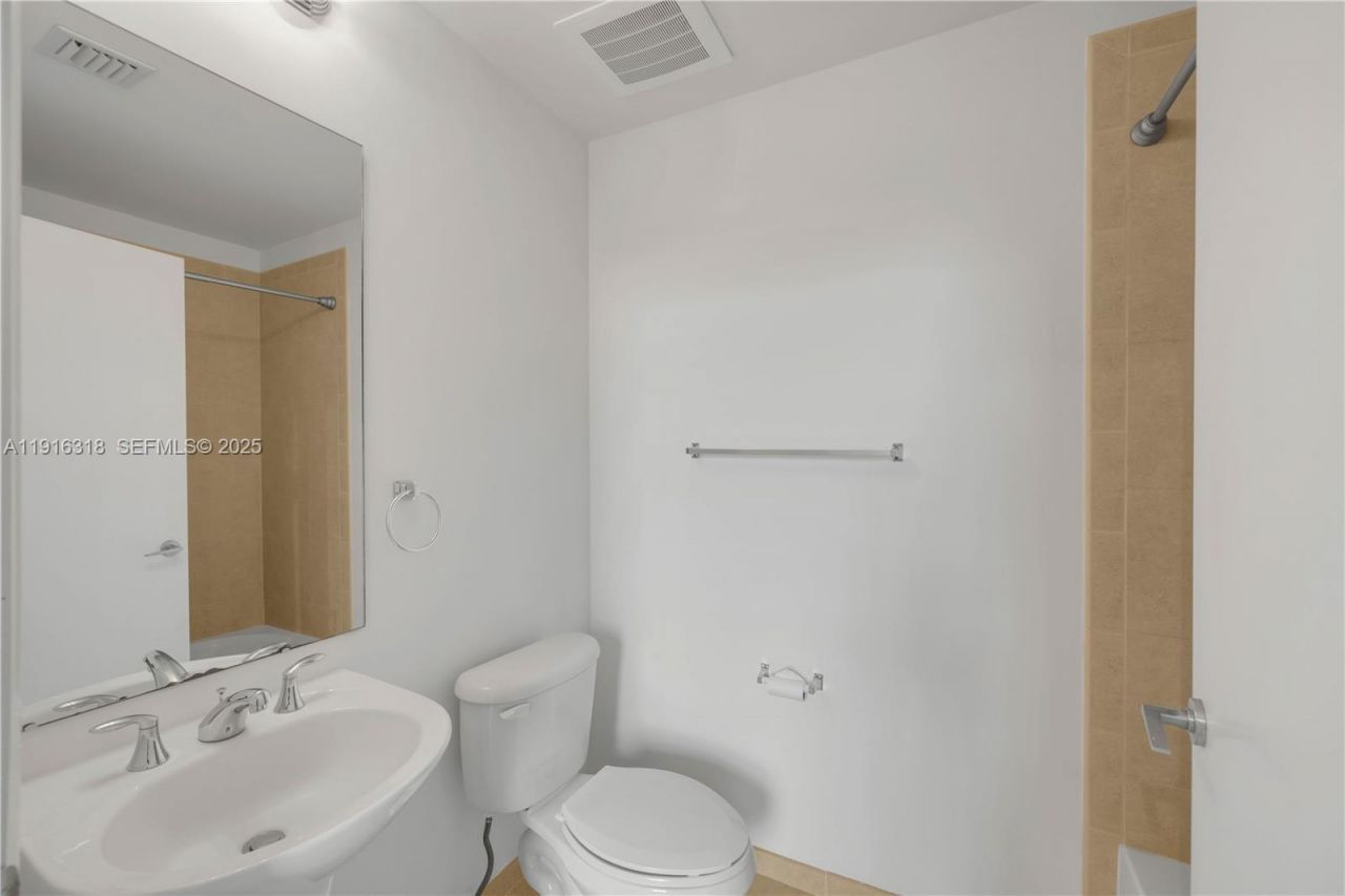 3340 NE 190th St, Unit 503, Aventura, FL 33180 Photo