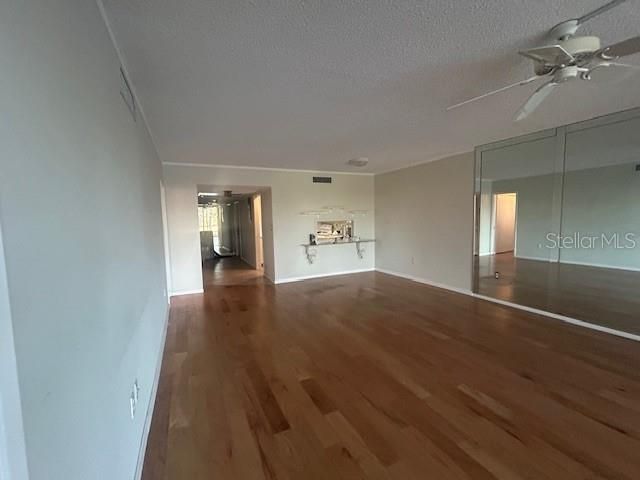 7461 W Country Club Drive N, Unit 201, Sarasota, FL 34243 Photo