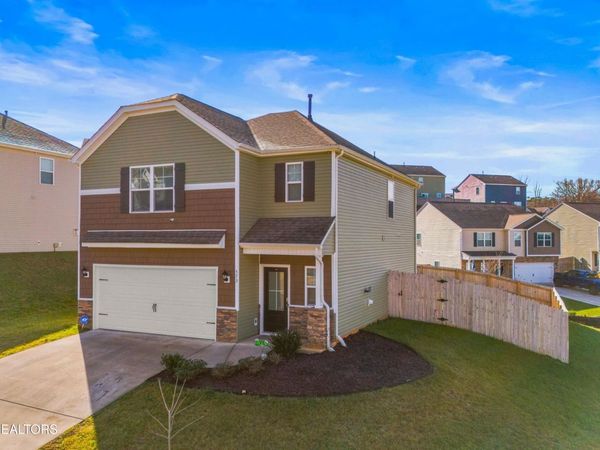 573 Cliff St, Morristown, TN 37814