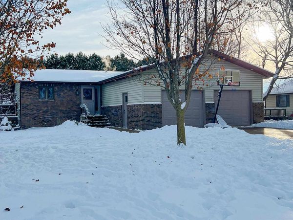 601 Russell Avenue, West Union, IA 52175