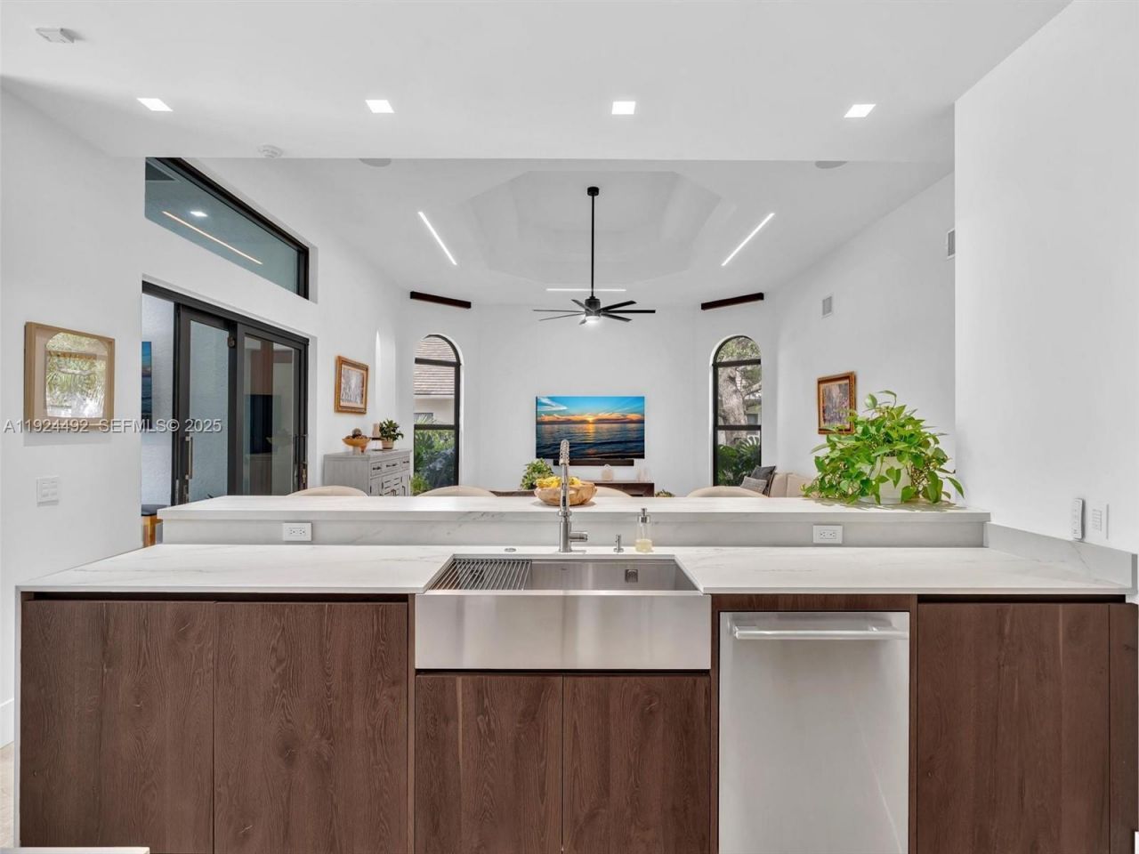 1021 NW 115th Ave, Plantation, FL 33323 Photo