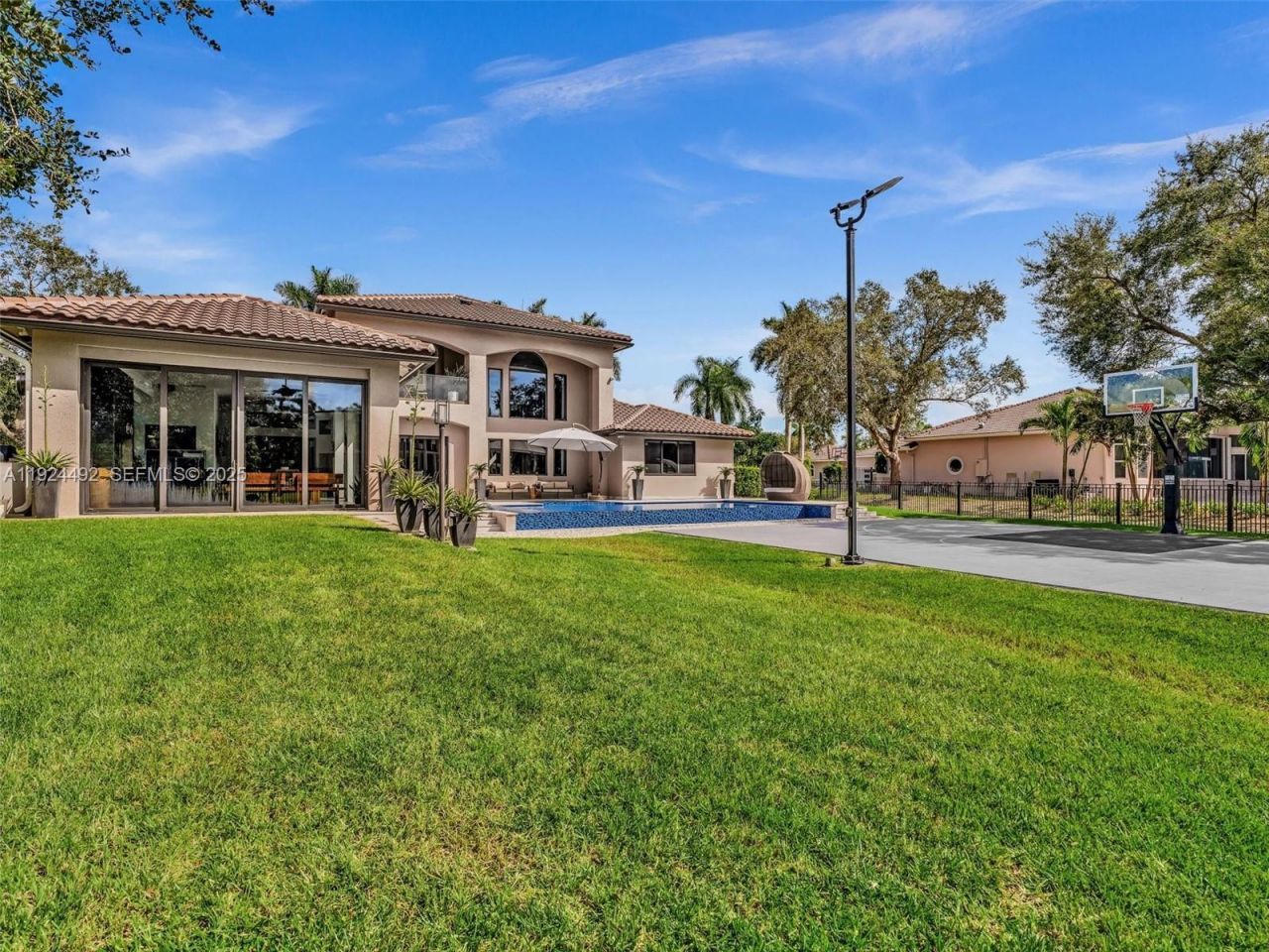 1021 NW 115th Ave, Plantation, FL 33323 Photo