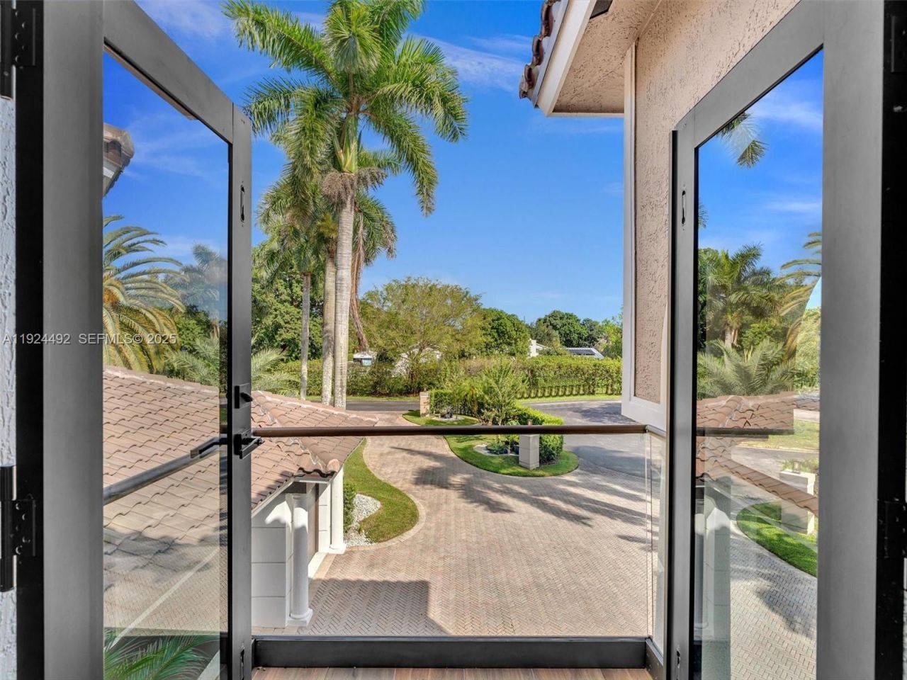 1021 NW 115th Ave, Plantation, FL 33323 Photo