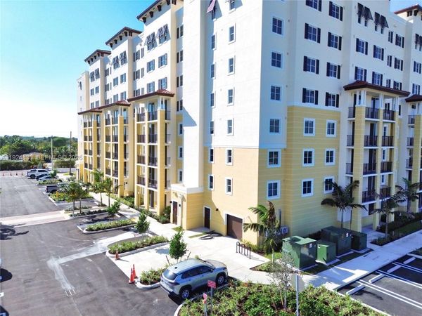 11239 NW 4th Ter, Unit B1.3, Sweetwater, FL 33172