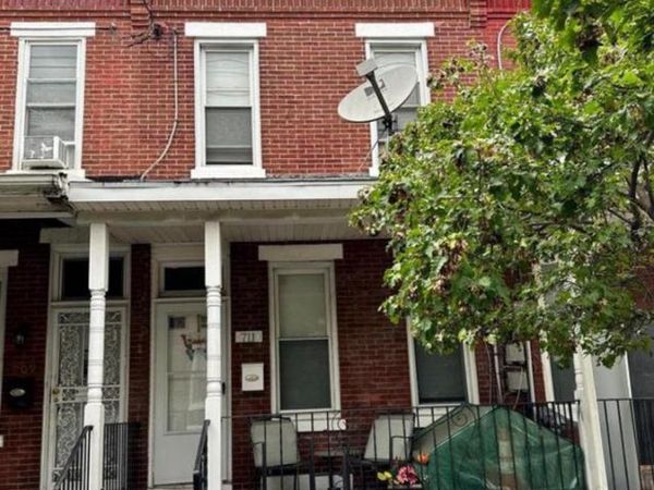 711 BERKLEY STREET, CAMDEN, NJ 08103